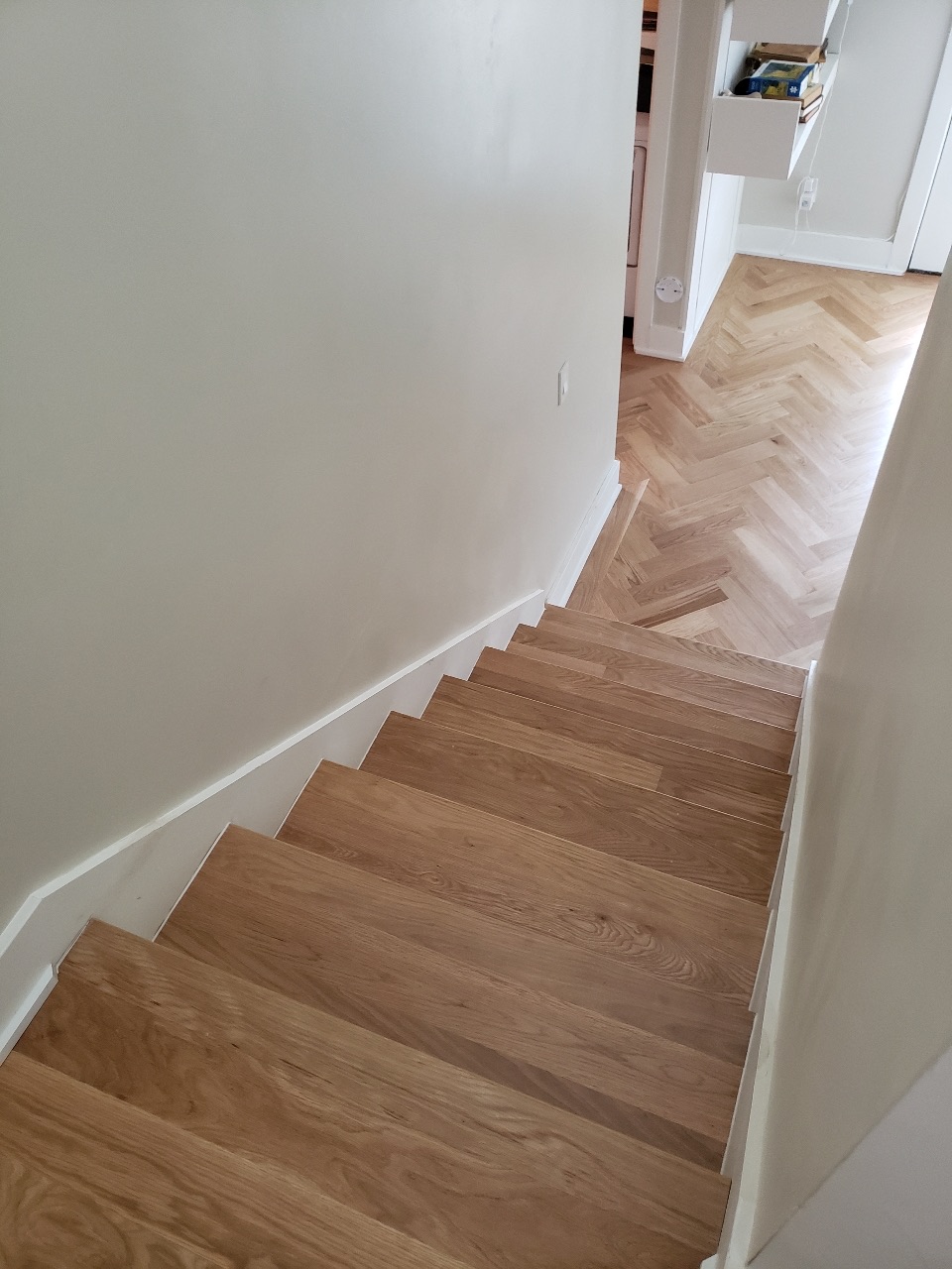 light colored vinyl staircase with stairnose, wfa's custom hardwood floors, houston texas